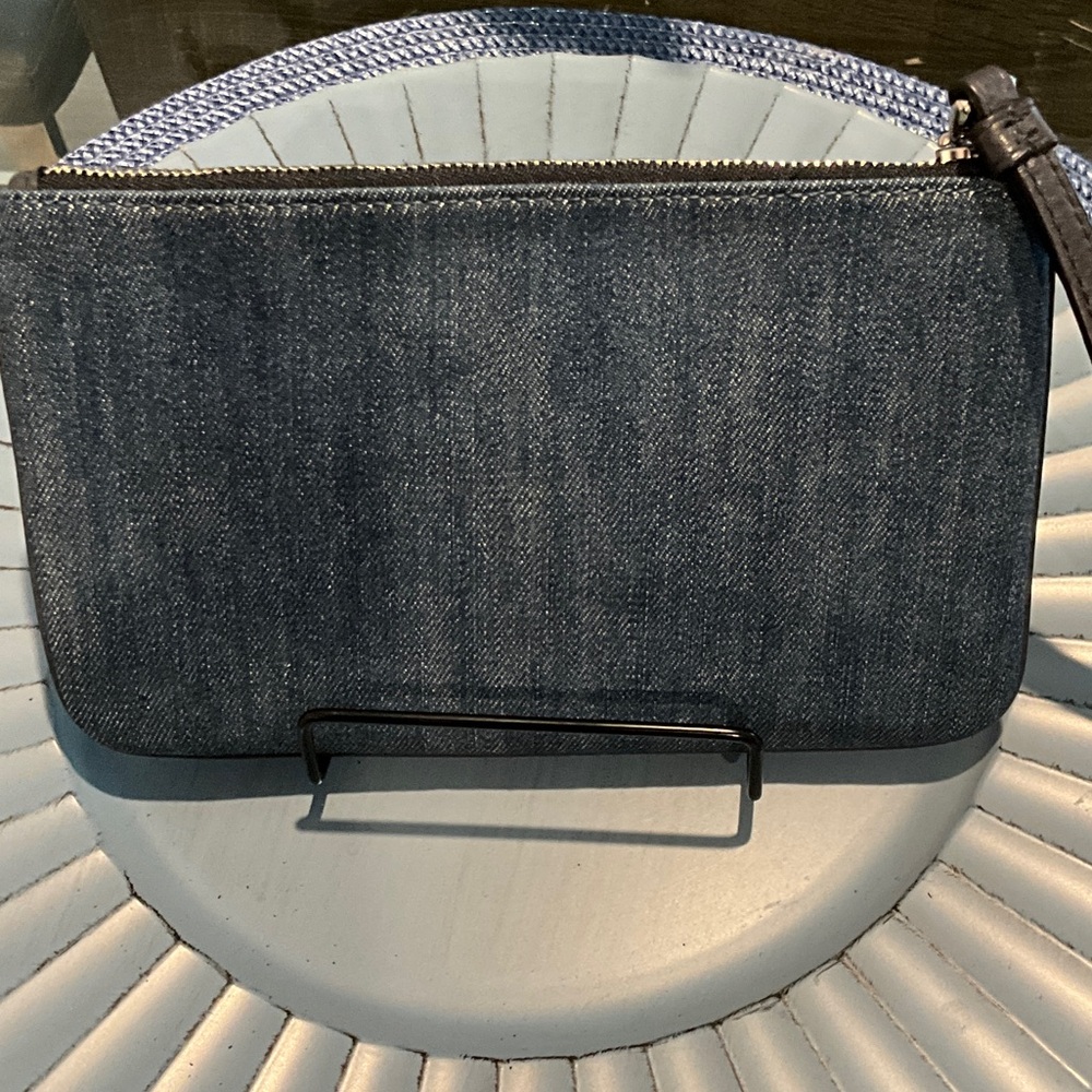 EUC Coach Denim Wristlet With Blue Hawaii Patches - Picture 2 of 14